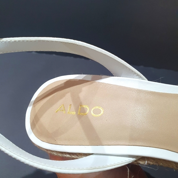 Aldo Like-New White Wedge High Heel Sandal - Picture 8 of 9
